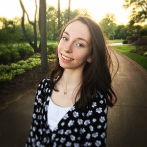 Meet your Posher, Lily